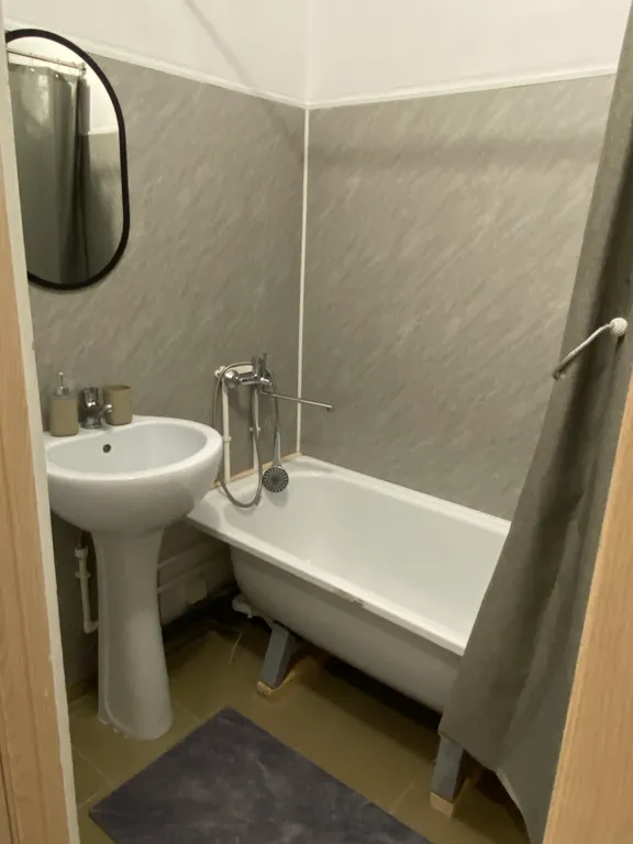 Рядом Славнефть и Теплонефть