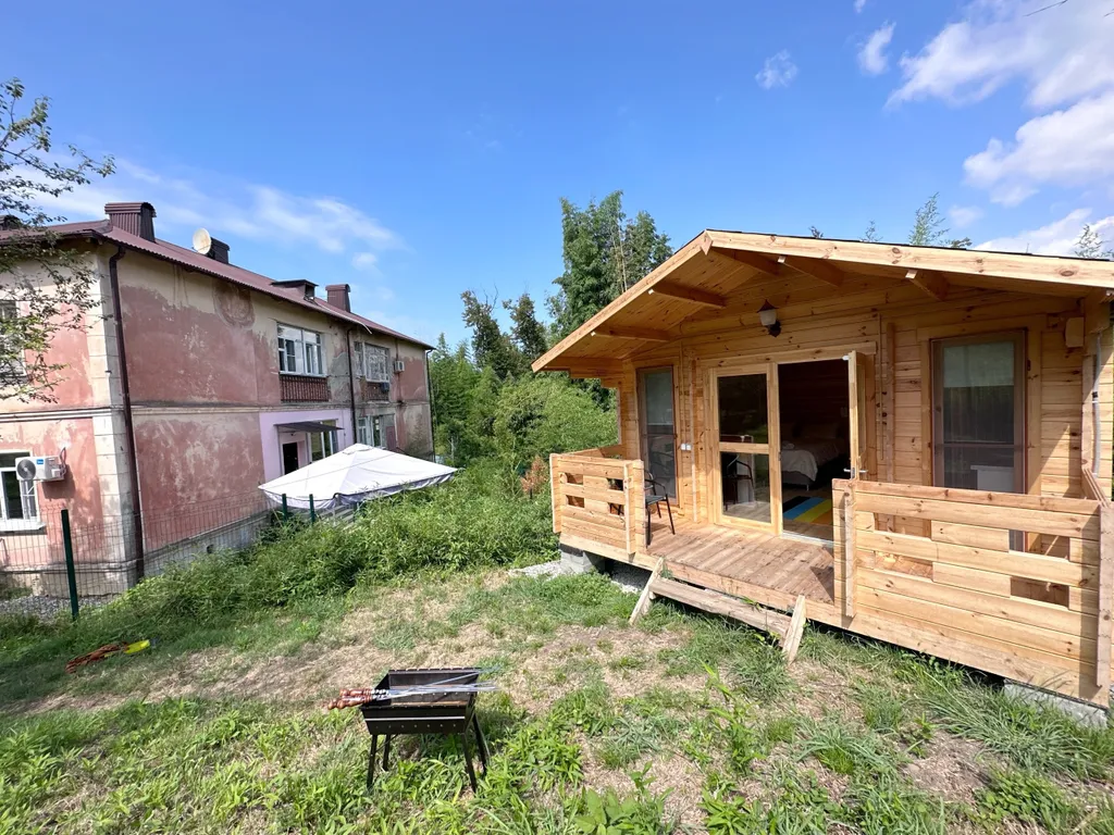 Домик с двориком на Каштаке | 300 м до моря | песчаный пляж