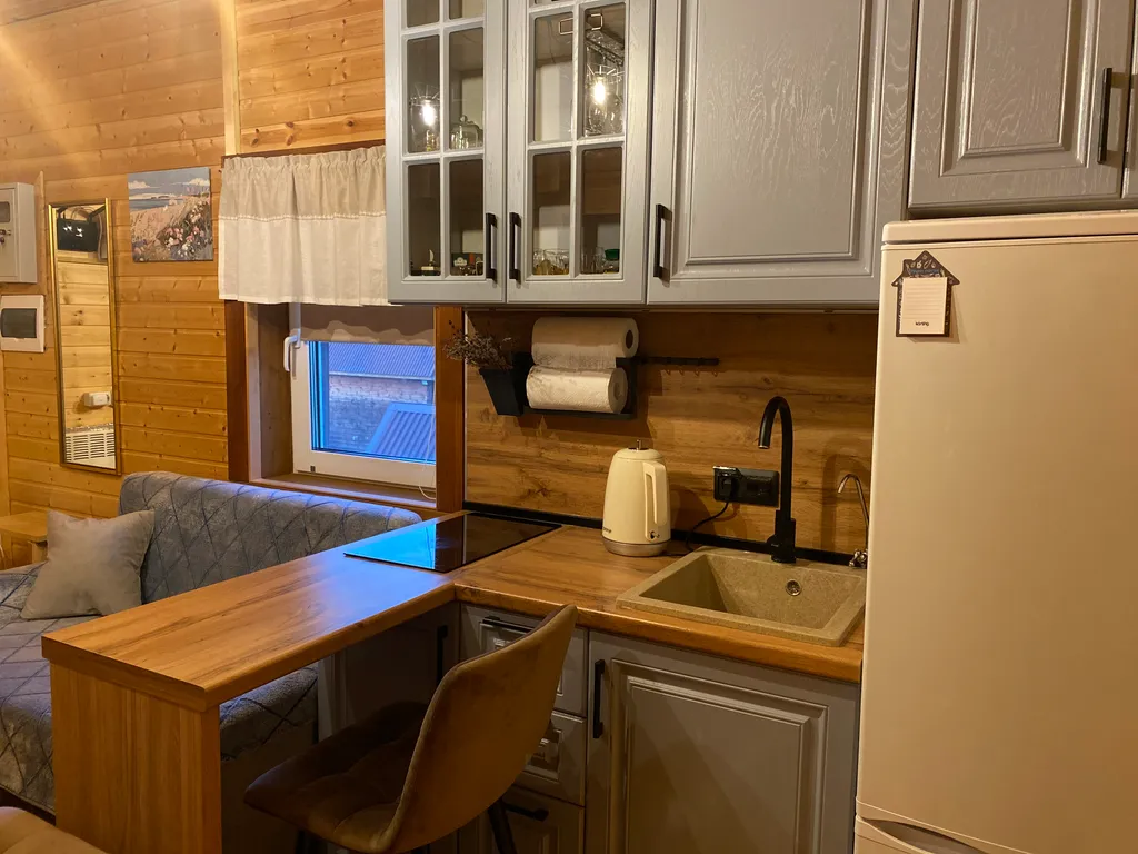 Дом у речки для семейного отдыха