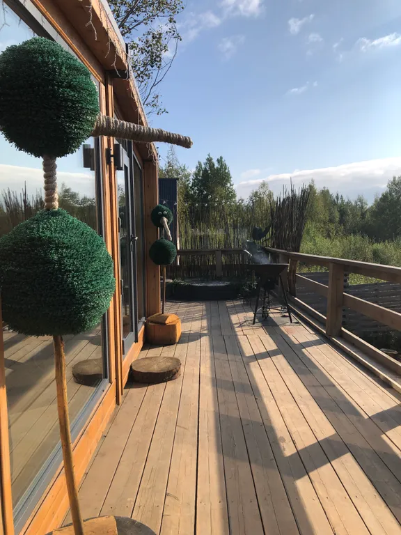 Новая вилла с горячей джакузи в террасе в черте города