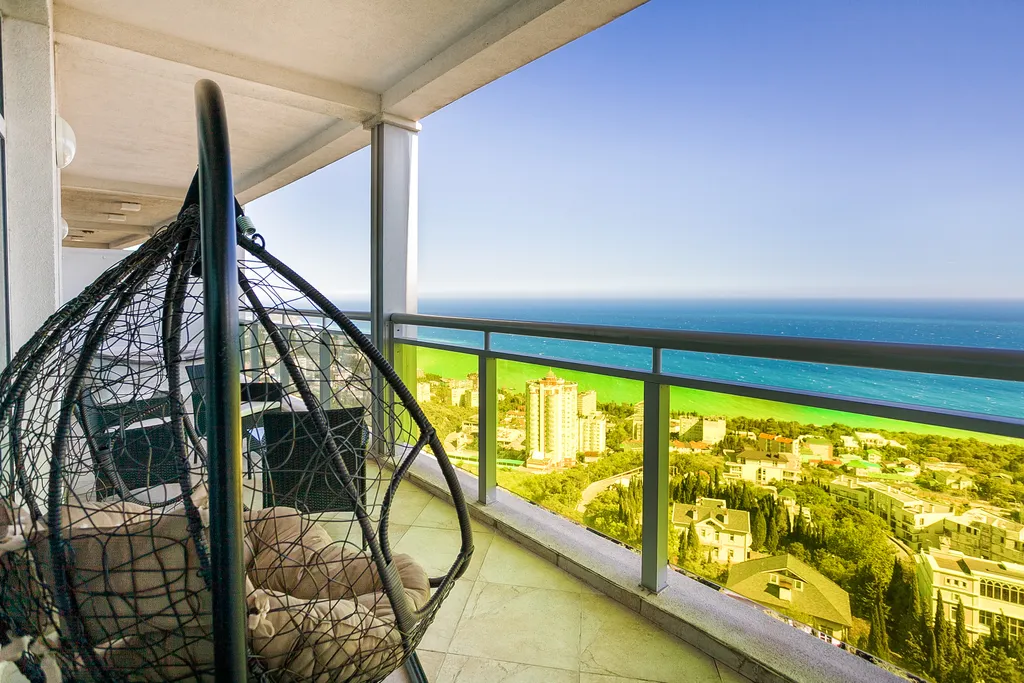 Отдых в Крыму с видом на Черное Море и Ай-Петри