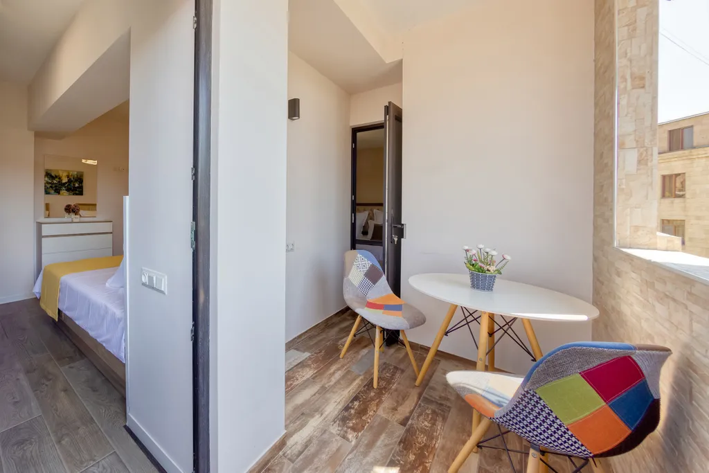 Sayat Nova 4 -Northern Avenue- -Opera House-