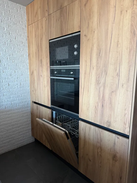 Уютная квартира с панорамными окнами