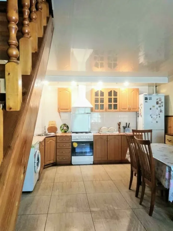 Коттеджи с бассейном