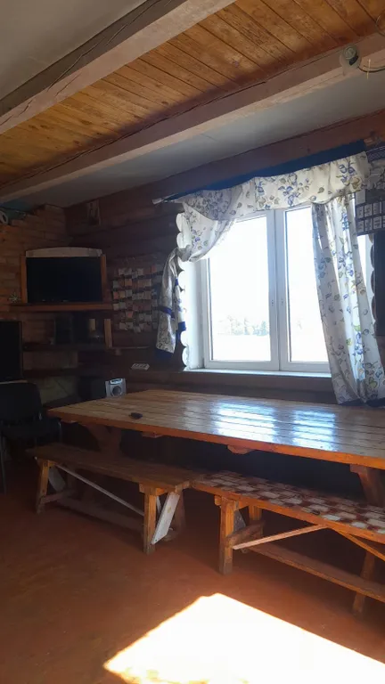 Большой дом с бассейном и диско, в ретро стиле около аэропорта Минск