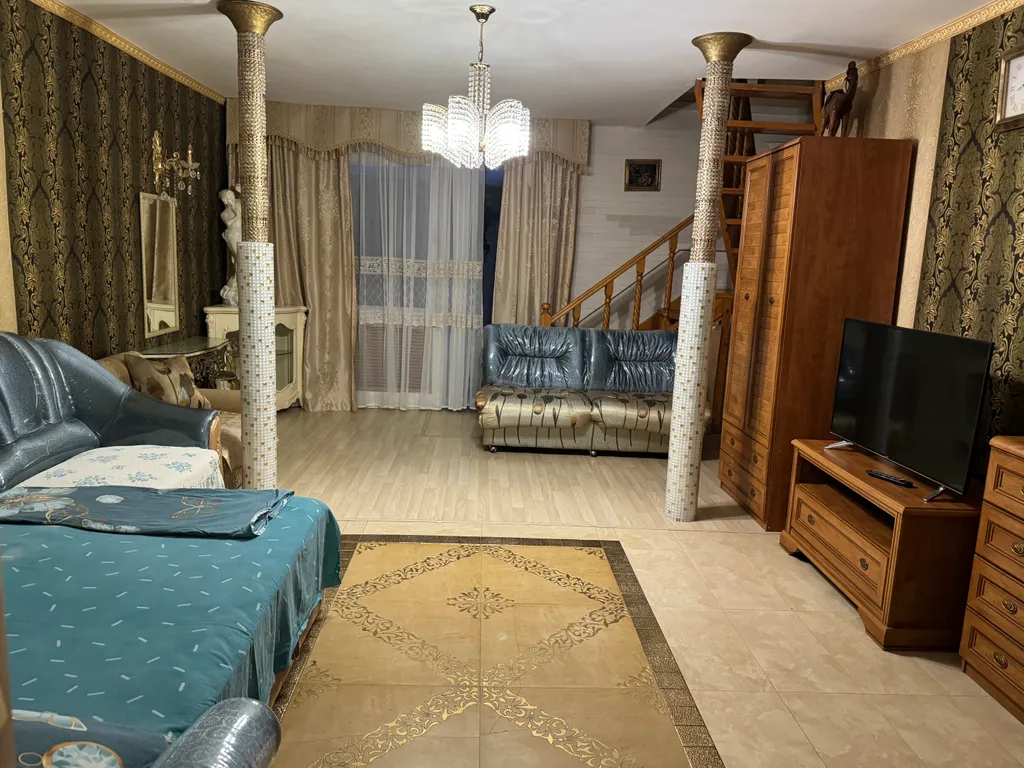 Коттедж 5-комнатный Дом — Евпатория