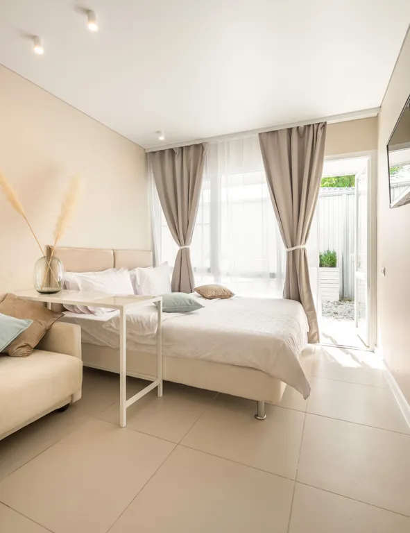 Номер Стандарт с боковым видом на бассейн в отеле Summer Suites