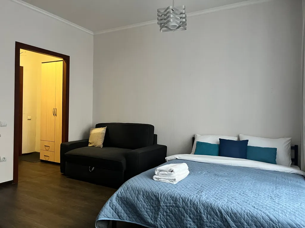 Уютная студия у в пяти минутах от Аллеи и аэропорта