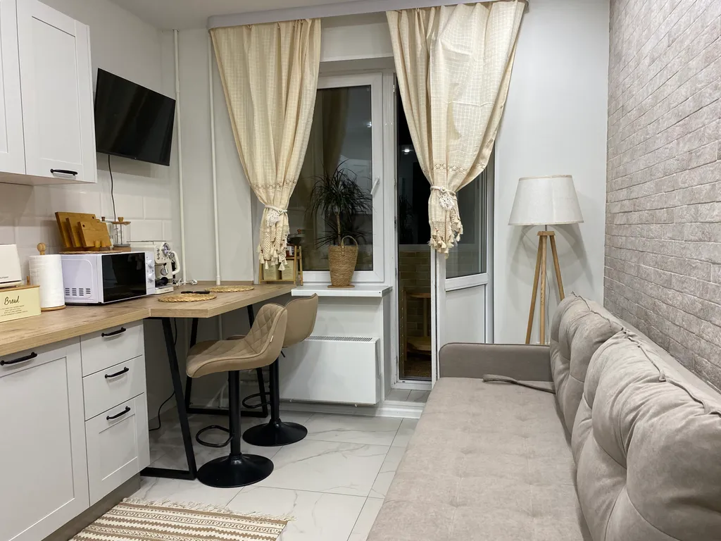 Апартамент Сканди с балконом и отдельной спальней