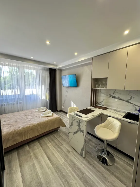 Квартира Квартира Студия с террасой, новый ремонт, 7 минут до моря — Сириус