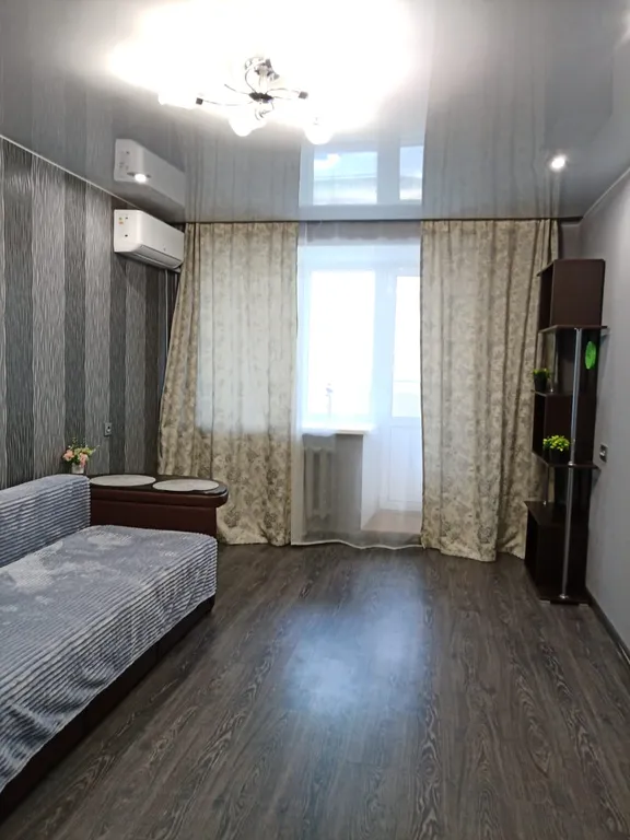 Просторная квартира рядом с Броско Мол