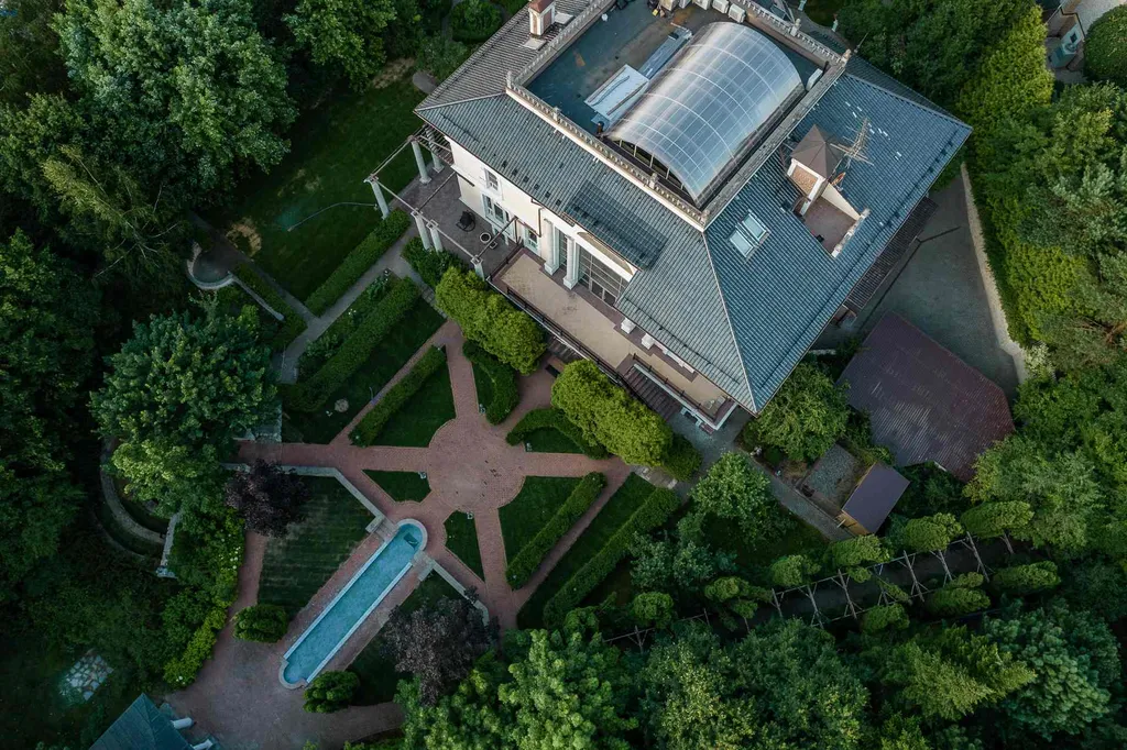 Атриум Николино