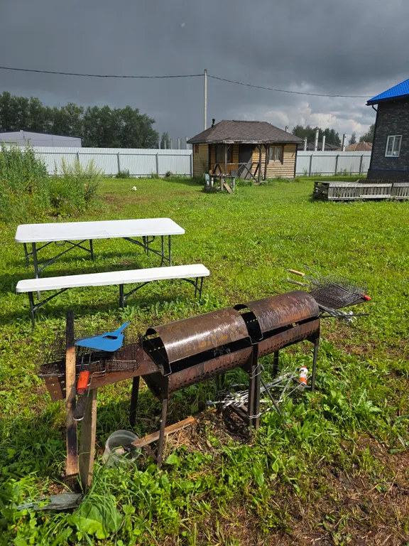 Коттедж на огромной территорией