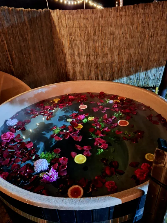 Прекрасный маленький уютный домик