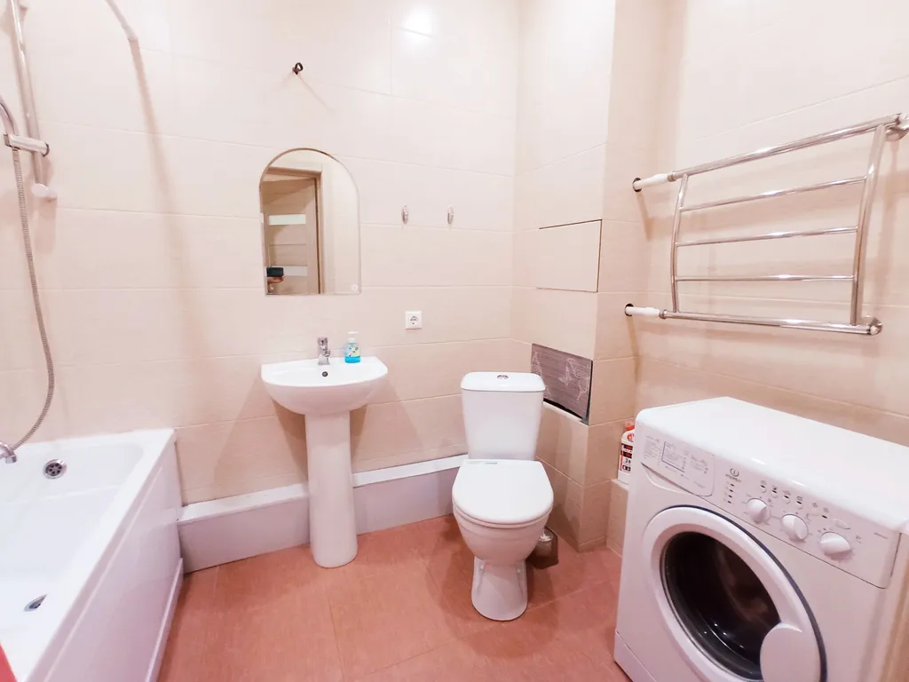 Квартира Квартира 2км от набереж,стол для работы,диван на кухне,для некурящих — Самара