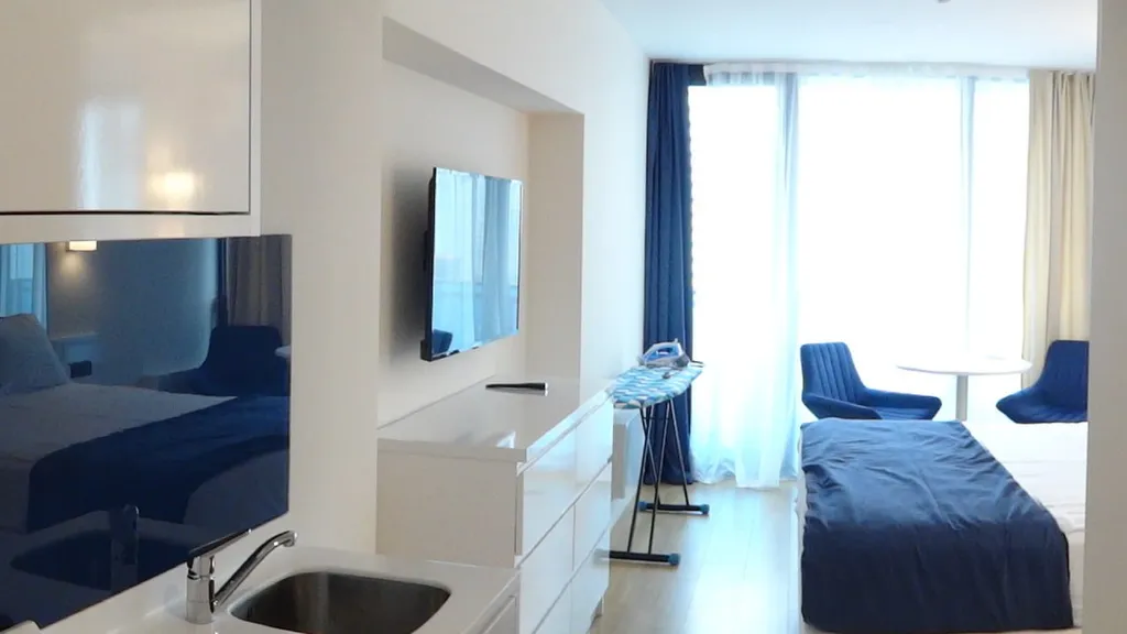 Orbi city 917, 9 этаж