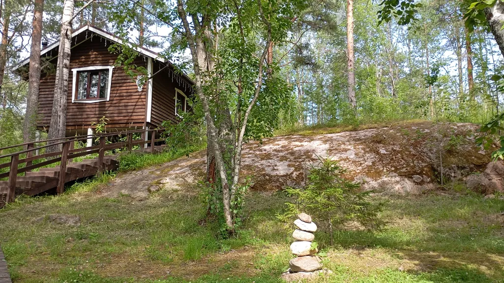 Коттедж на скале