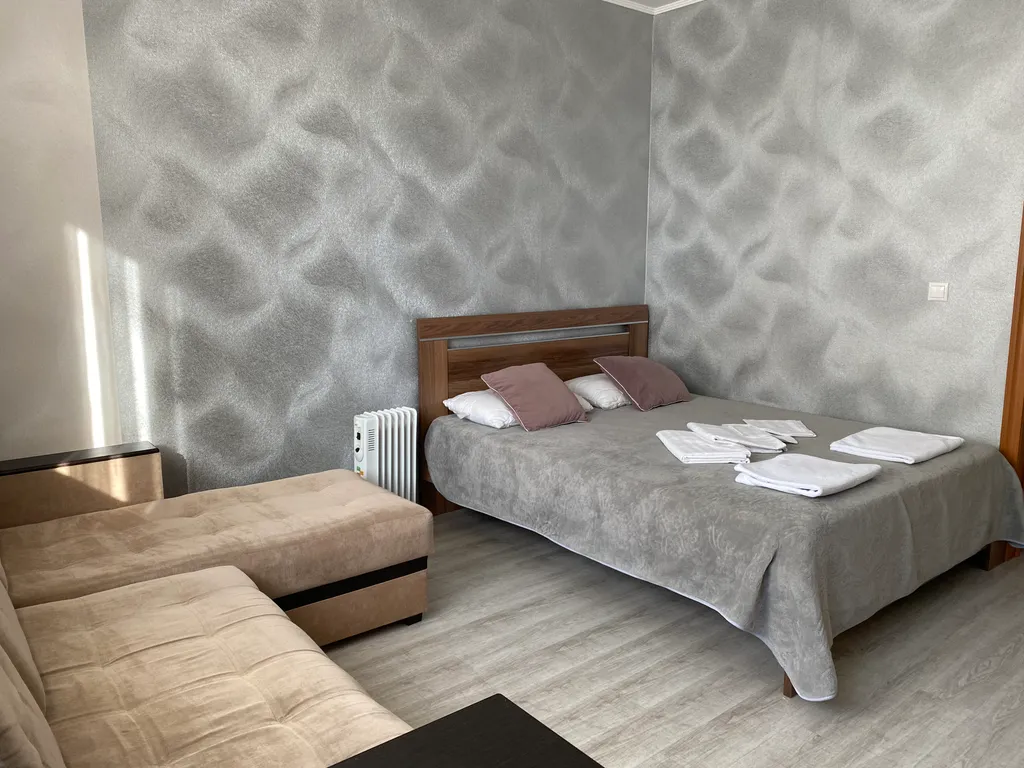 Квартира Квартира 1комн возле Планеты с деревянным балконом — Красноярск