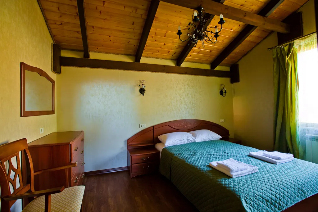 Коттедж с бассейном темп. +35 градусов