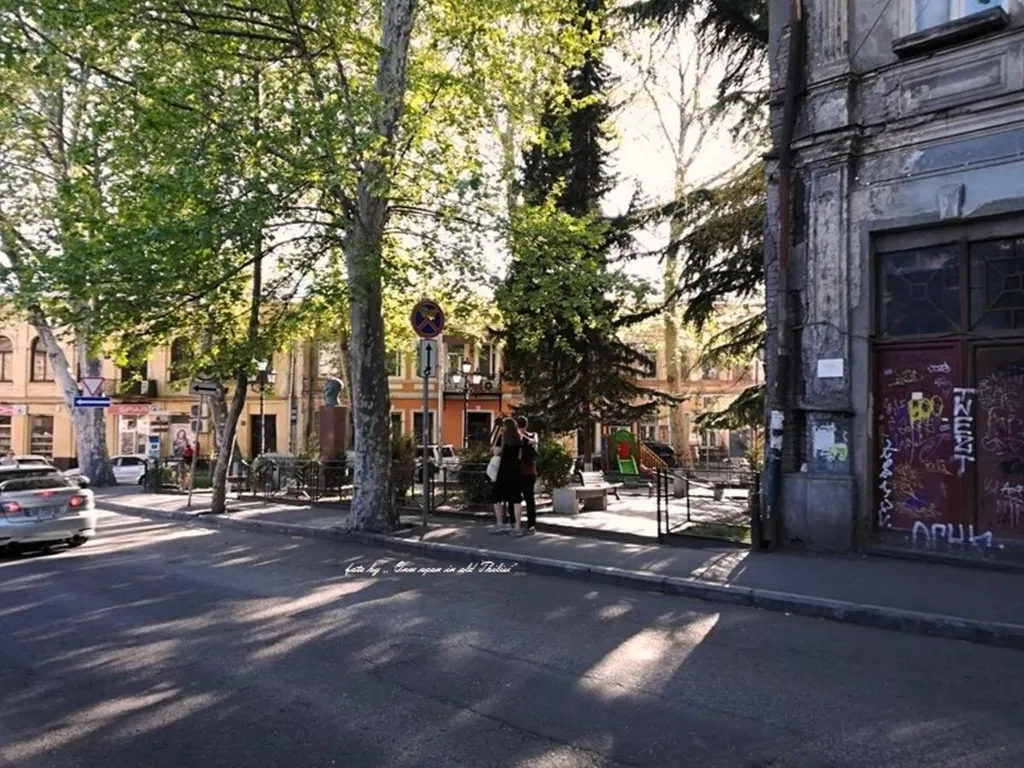 Апартамент в центре города Тбилиси