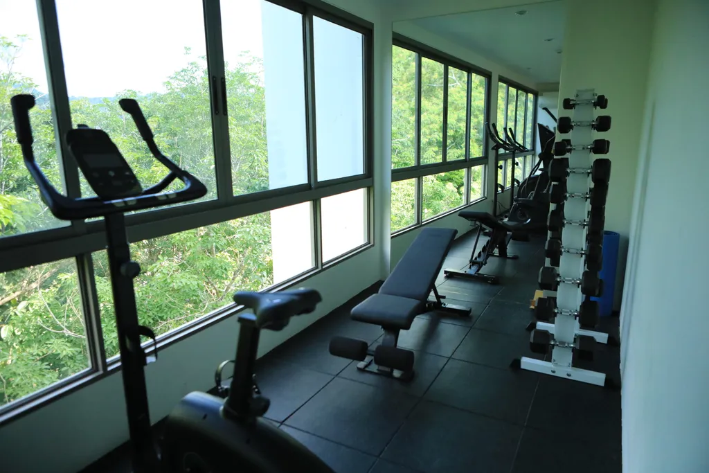 Просторная однушка у моря с бассейном и Wi-Fi 500 мбит/с