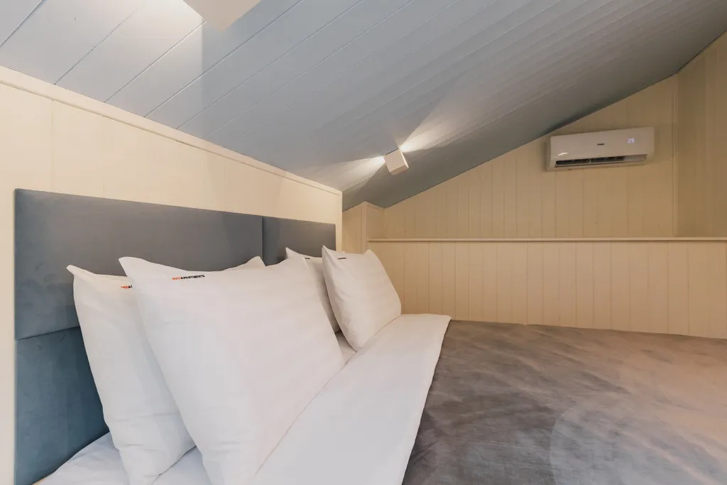 Арт Лайт Сити апартамент Хелен