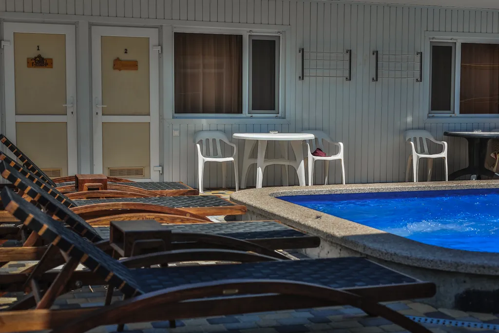 Квартира Квартира Стандарт с видом на бассейн — Геленджик