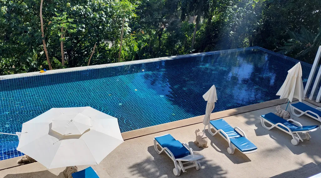 Семейные апартаменты Veloche на Кароне