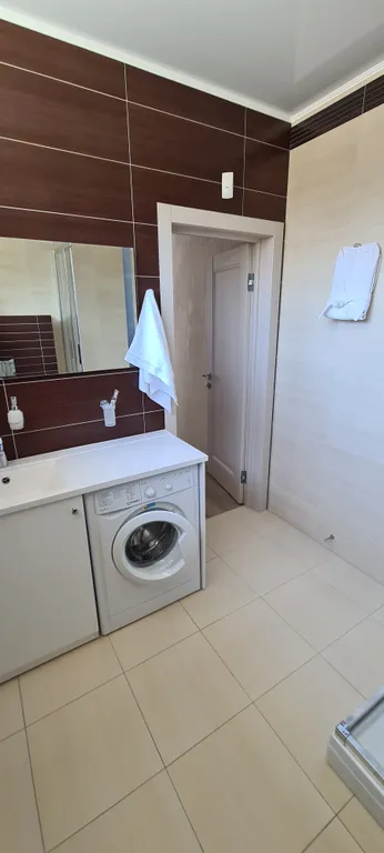 Пол дома на берегу моря