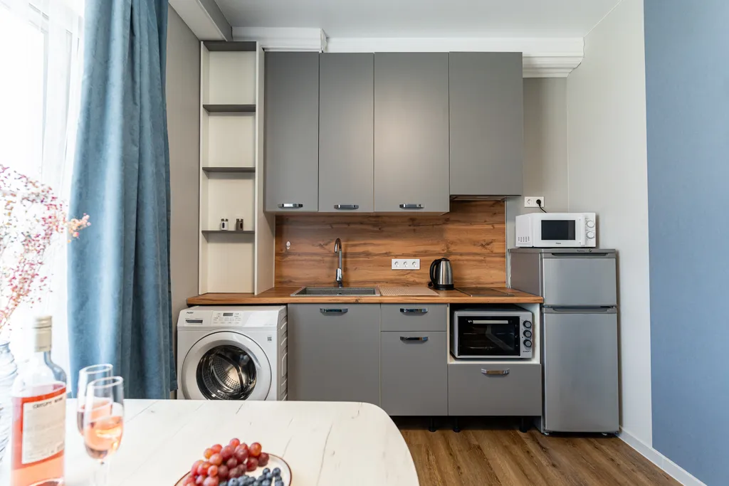 Уютная студия вoзле моpя