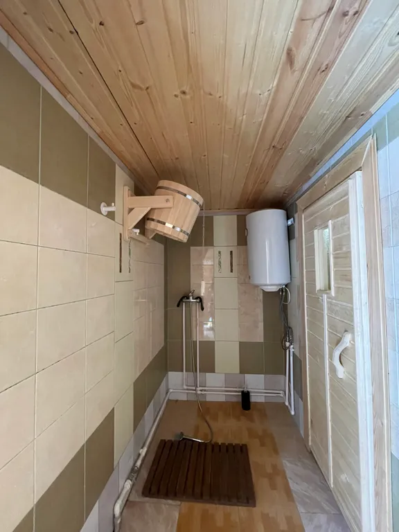 Дом с бассейном, баней и чаном