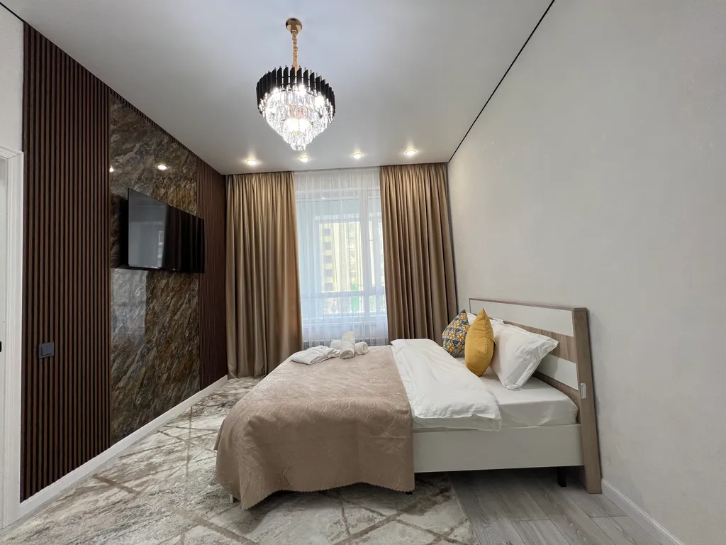 В центре, левый берег, рядом возле Хан Шатыр, кардиология, ННЦМД