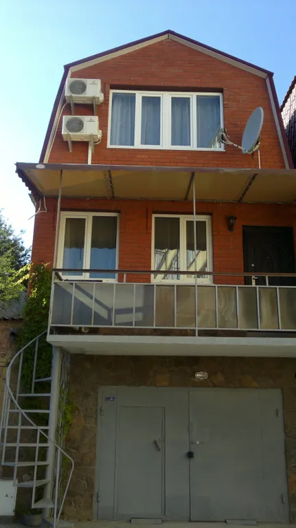 Коттедж Уютный коттедж с мангальной зоной — Судак