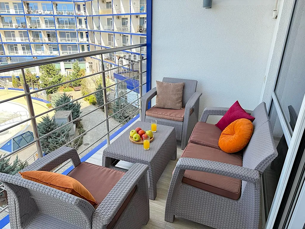 Апартамент Акваделюкс с бассейном, банями, пляжем, стоянкой