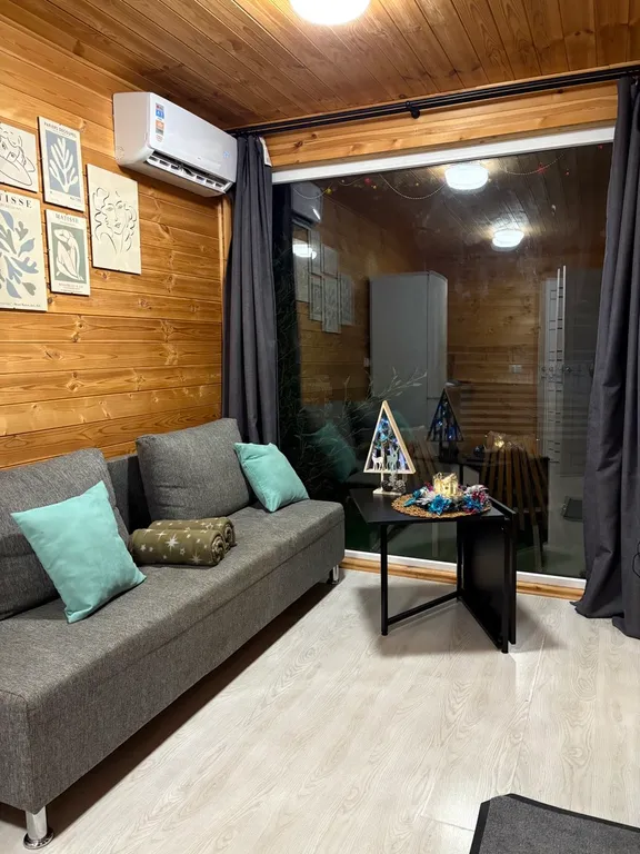 Коттедж Сканди-домик с панорамными окнами в горах у моря — Прасковеевка