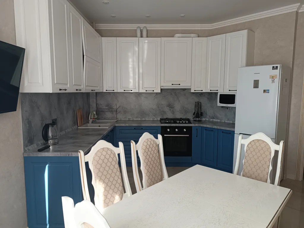 Уютная квартира в Изумрудном городе