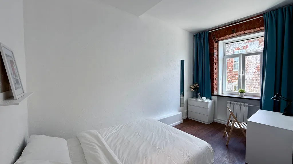 Квартира Уютная комната в стиле Лофт у метро Парк Культуры — аренда посуточно в Москва