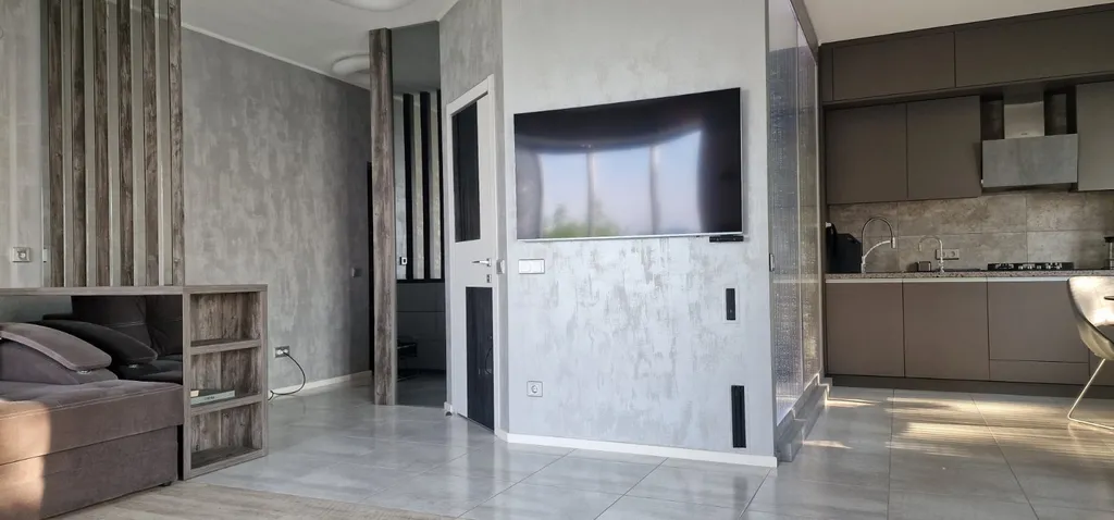 Апартамент с потрясающим видом, шумом и запахом моря