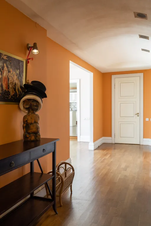 Квартира Уникальная атмосферная квартира с террасой на Петроградской стороне — Санкт-Петербург