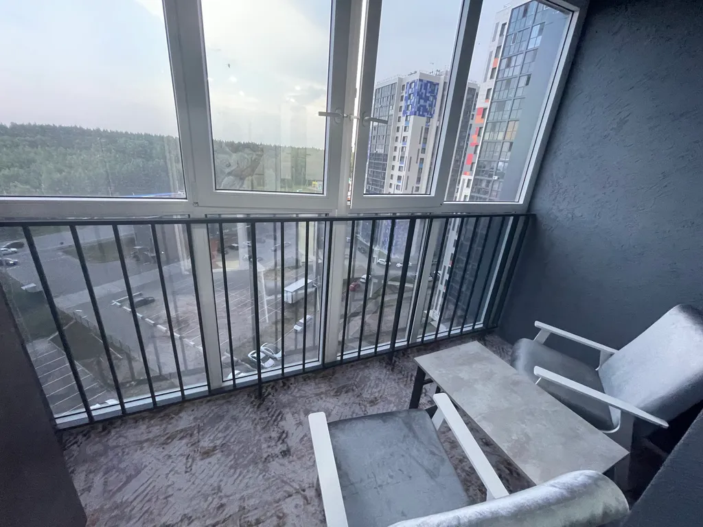 Уютная, новая студия в современном стиле