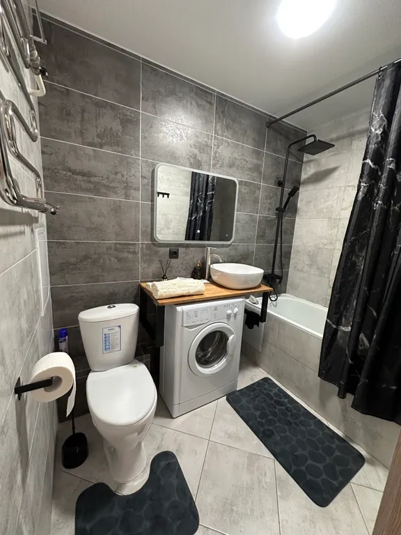 Современная чистая квартира в лучшем районе