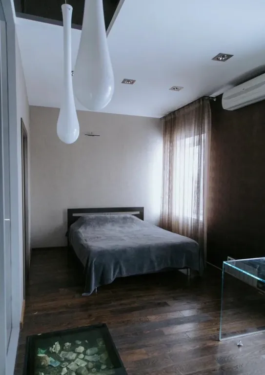 8-комнатный Дом