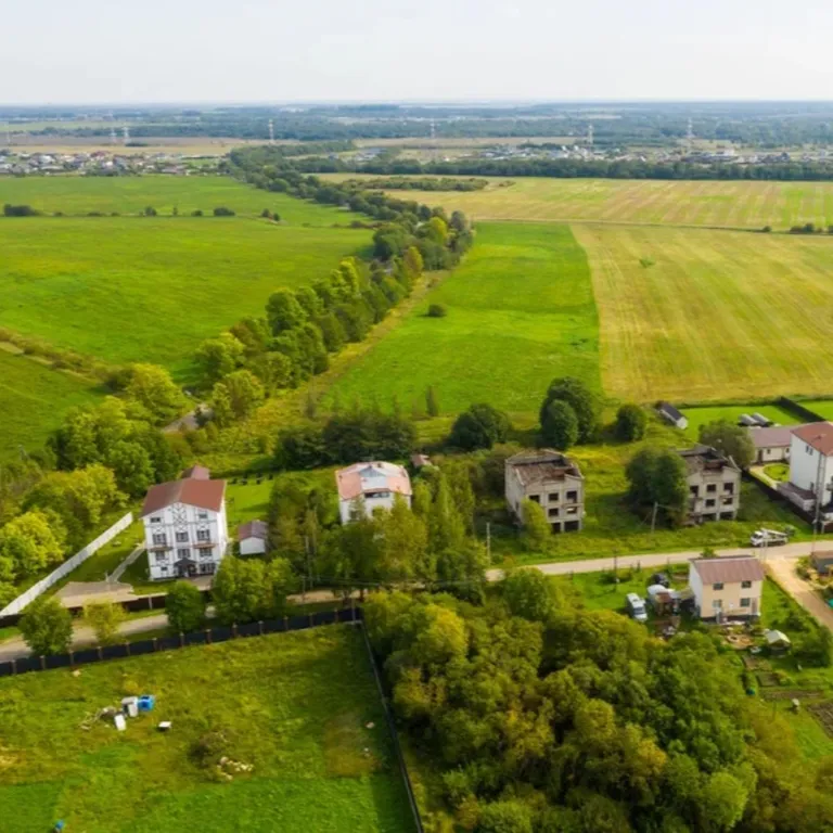 8-комнатный Дом