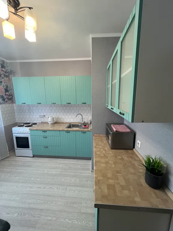 Квартира Просторная двушка в пешей доступности ТЦ Планета с раздельными комнатами — Красноярск