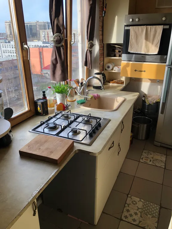 Сдаю на сутки однокомнатную в привокзальном районе