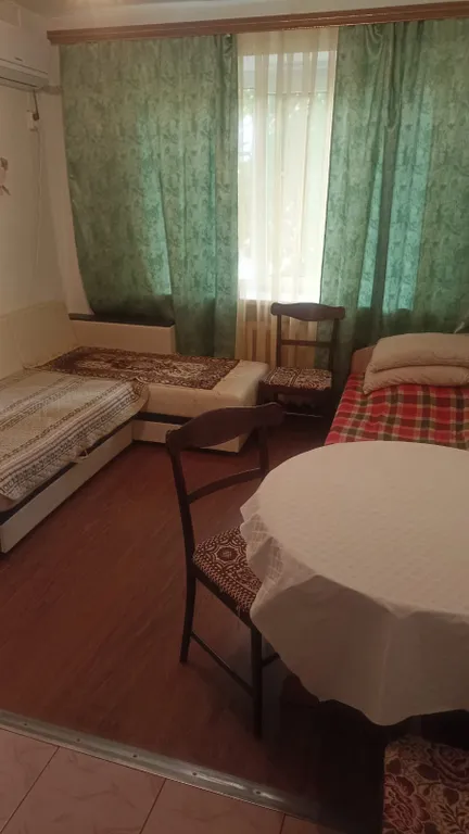 Квартира в районе ТЦ Рассвет — аренда посуточно в Шахты