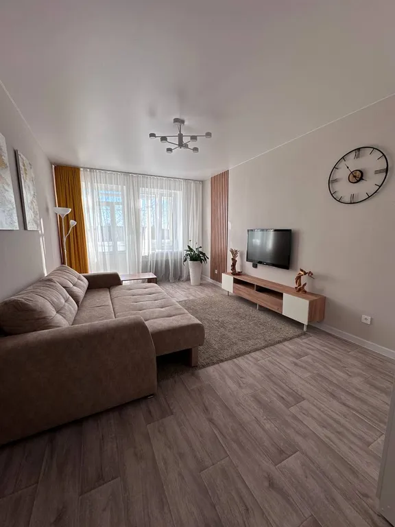 Уютная квартира крупного габарита возле парка