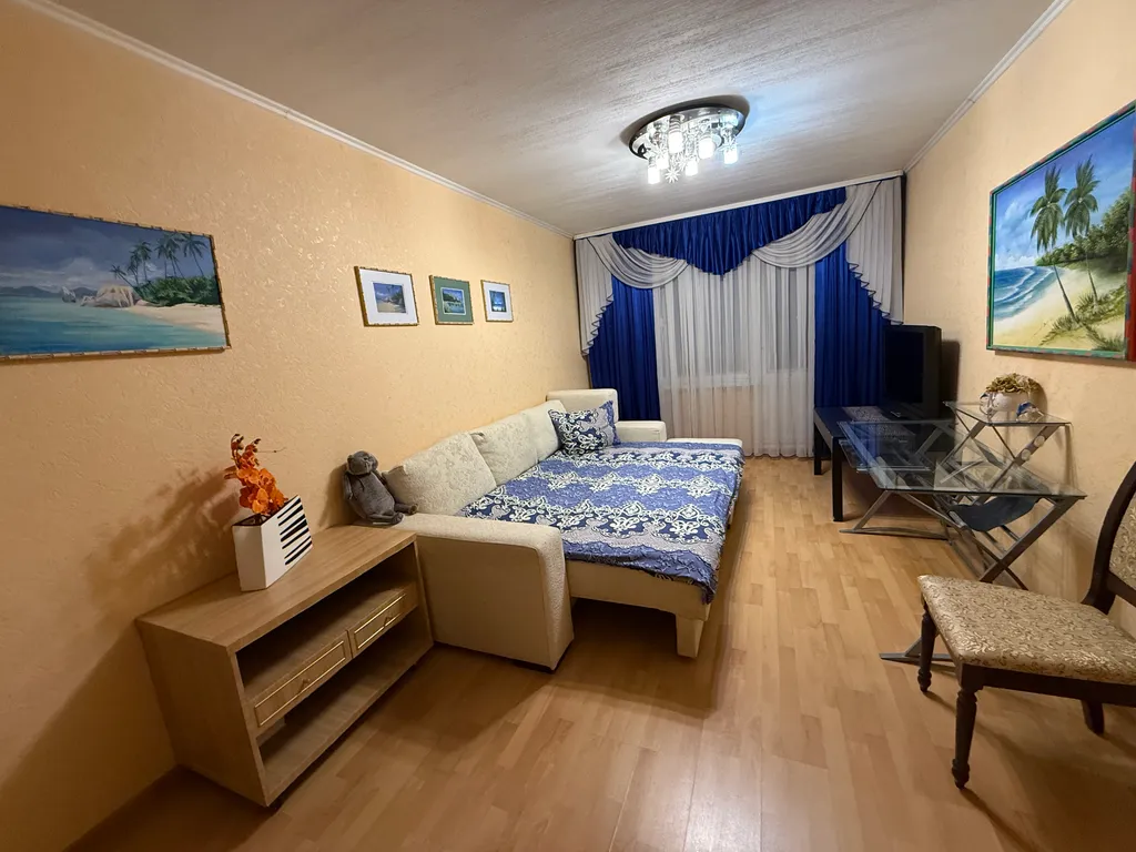 Комната в карибском стиле в трёхкомнатной квартире