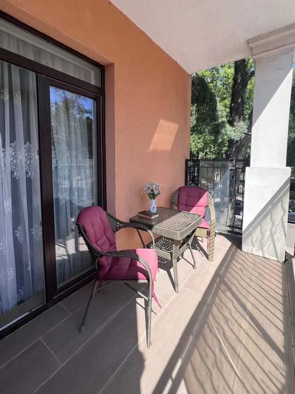 Уютная квартира на море с видом на исторический центр города