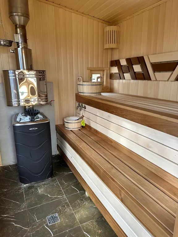 Коттедж Дом в лесу с баней на дровах и горячим фурако — Казань